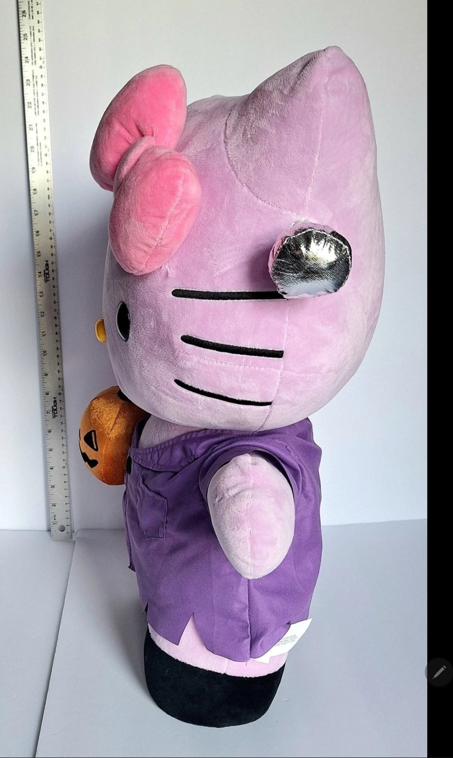 Hello Kitty Halloween Frankie Purple Porch Door Greeter Plush Sanrio 2025