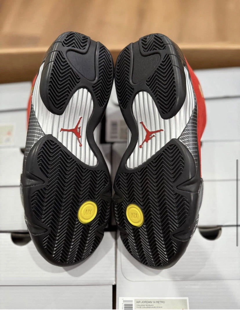 Air Jordan 14 Retro 2025 Ferrari